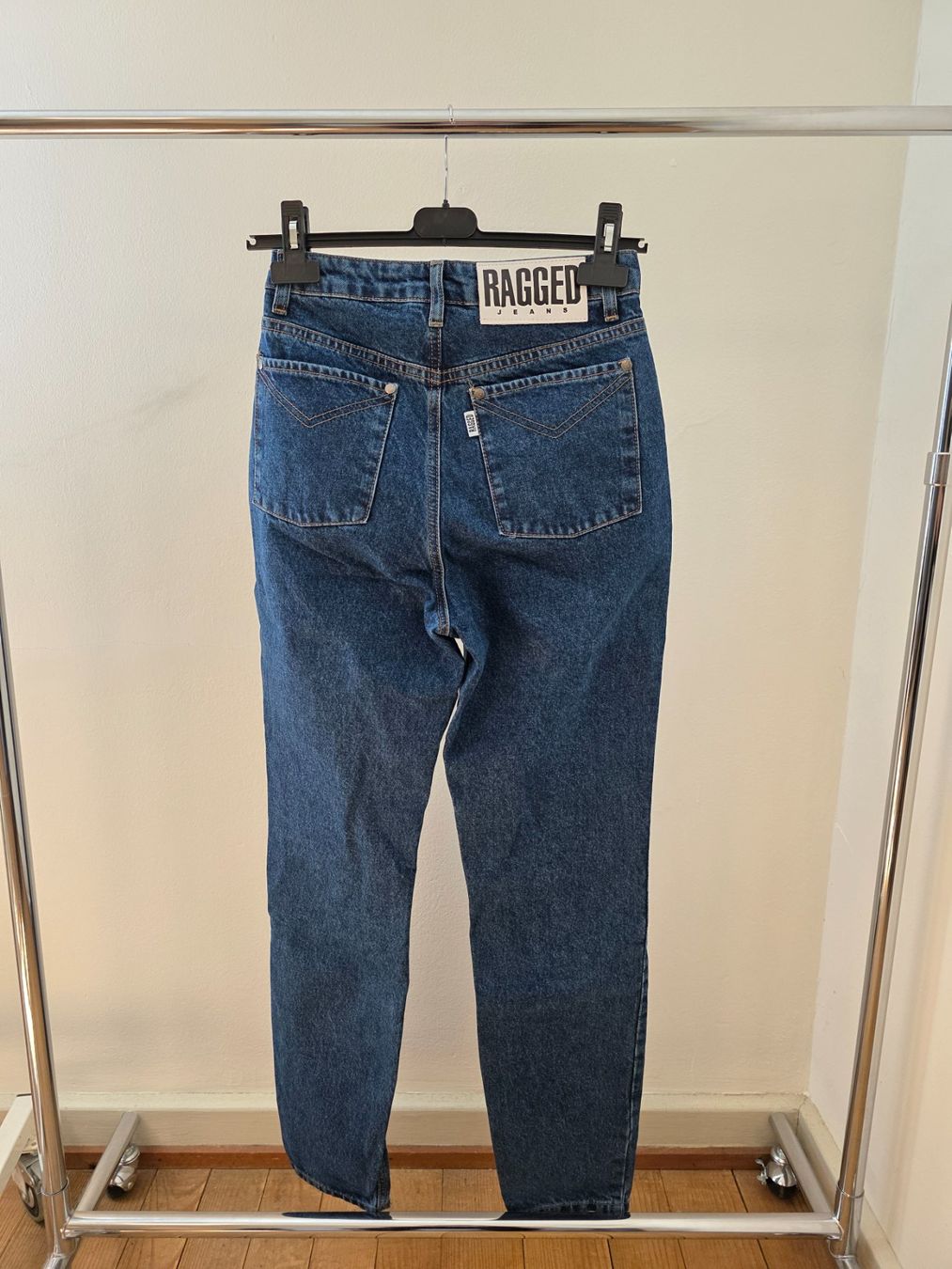 Jeans: Dunkelblaue Jeans The Ragged Priest – Neuf (Voir description) à Rothenfluh par sel_j856 1