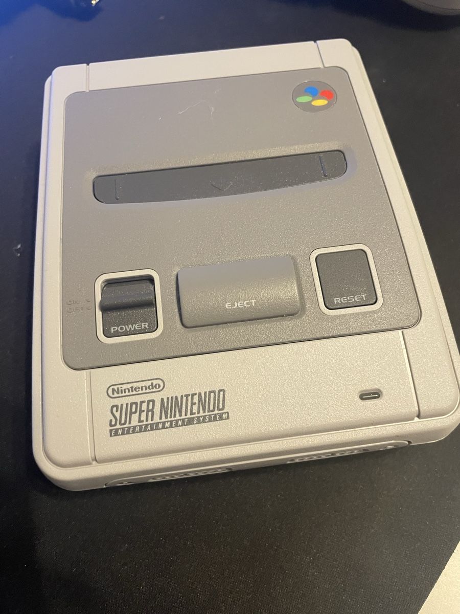 Nintendo Console: Super Nintendo Classic Mini SNES + 2 Controller – Usato da Münchringen venduto da loo_b7bd 2