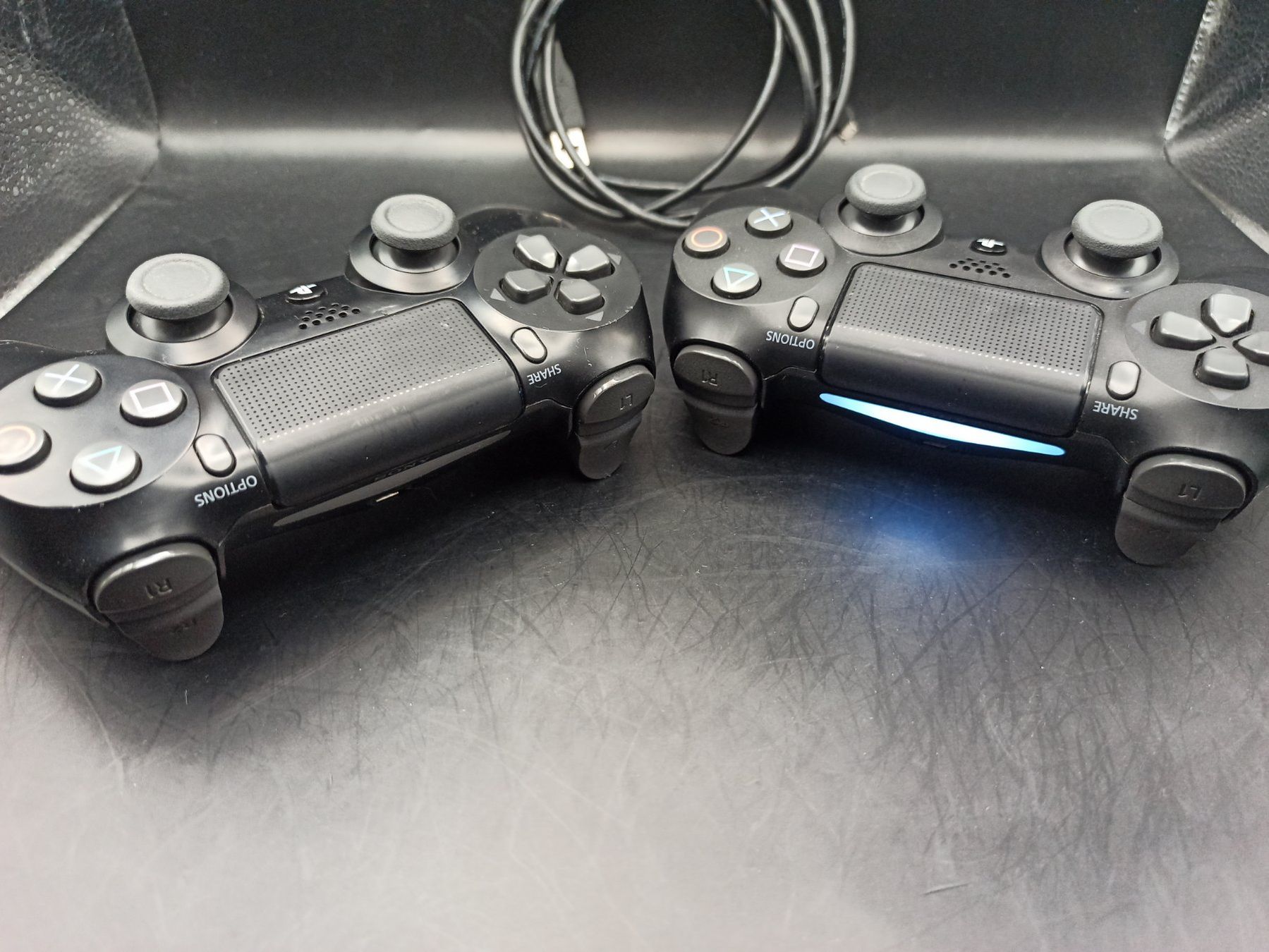 Controller: 2 x Original Controller Sony PS4 Wireless DualShock 4 V2 – Gebraucht aus Oberweningen von mar_87mx 6