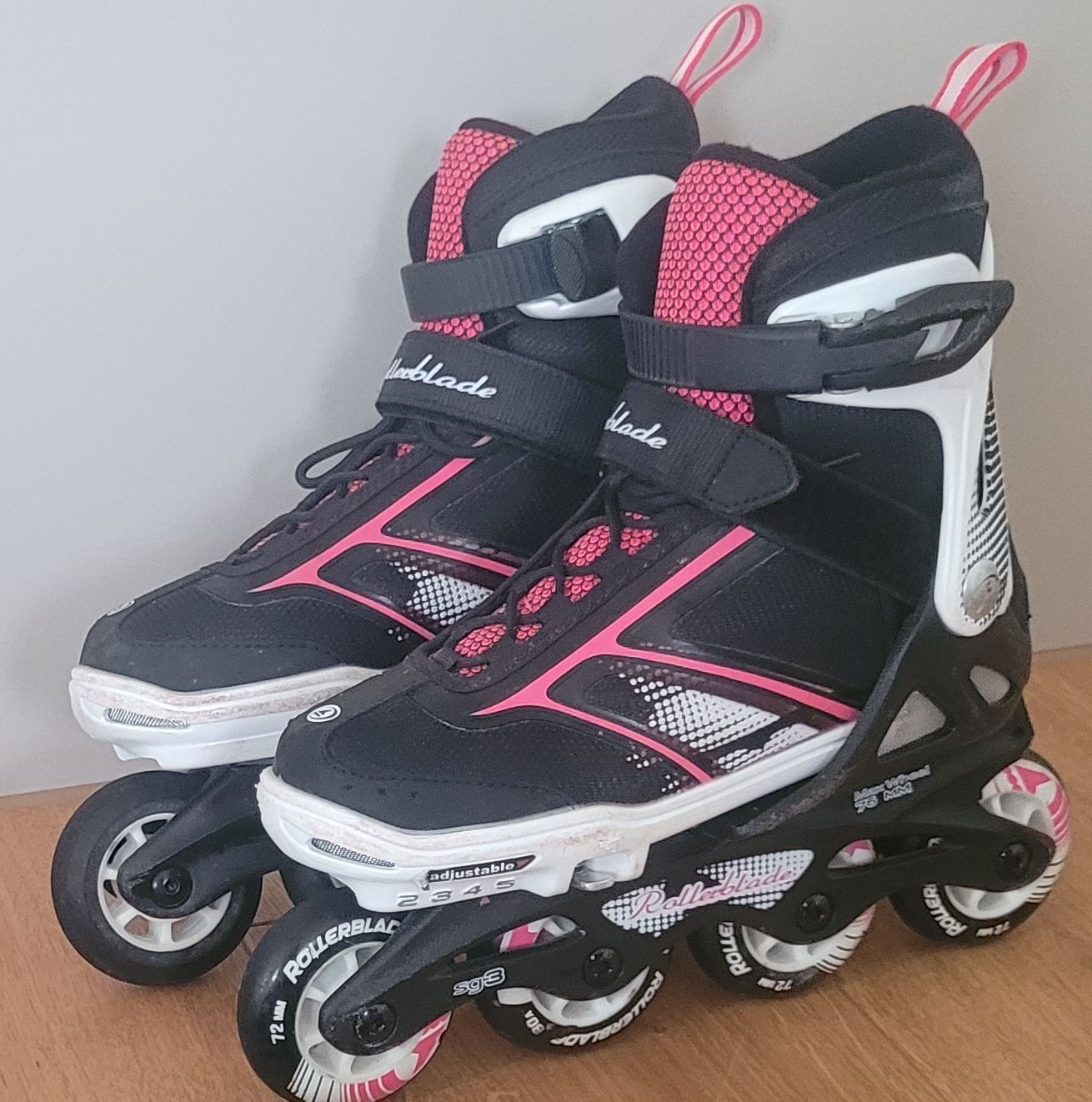 Patins à roul. & inline: Rollerblade Inline Skates Grösse 33-36.5 einstellbar – D'occasion à Worb par Sibille20