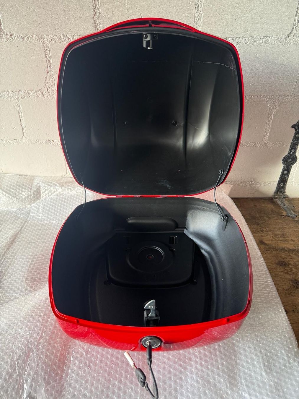 Vespa Topcase: Original Vespa Top-Case 36 Liter – Neu und originalverpackt aus luzern von luand 5