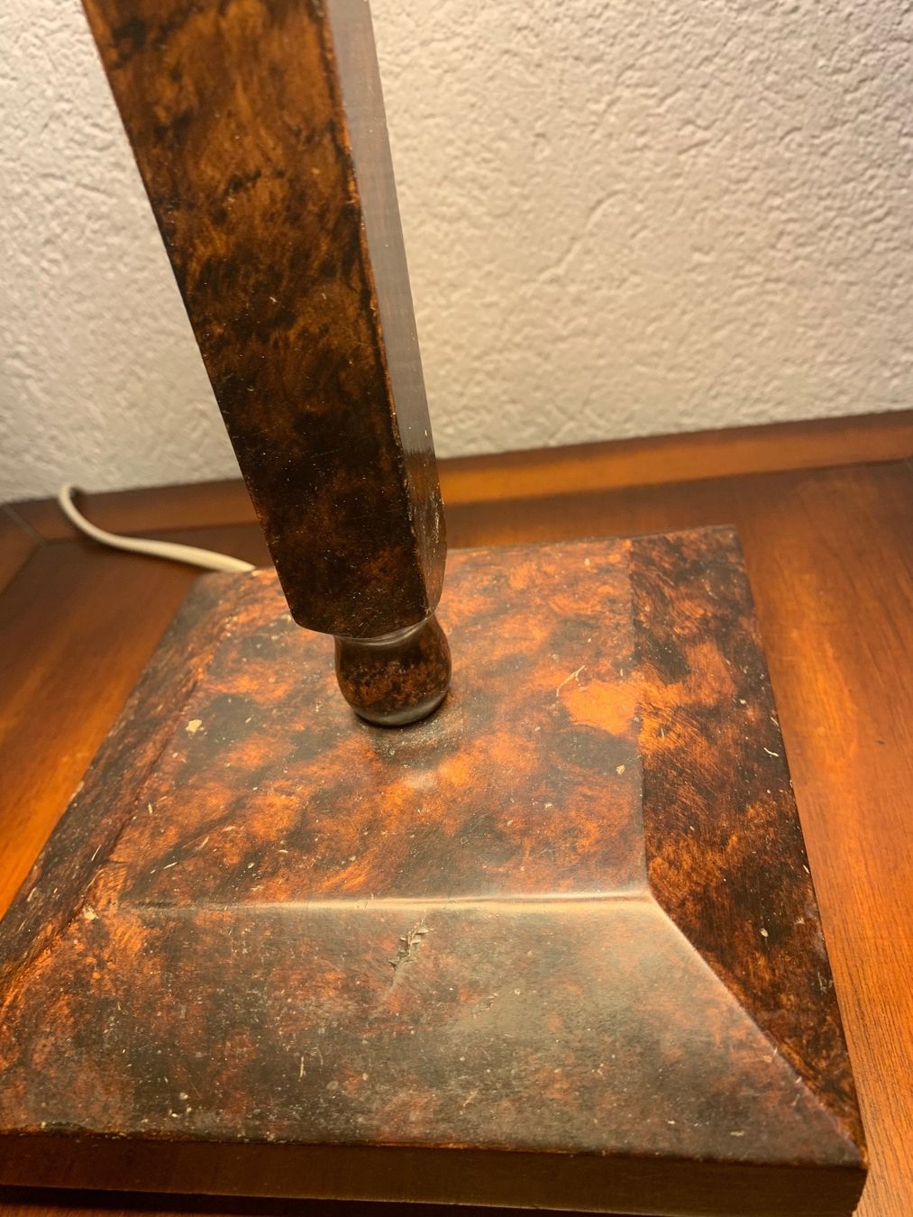 Lampen: Äussert edle Designlampe mit Kunstfell Schirm – Gebraucht aus Rothrist von Oddymanliane 4