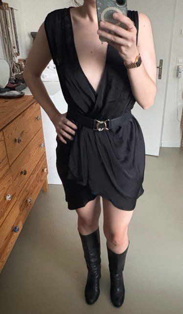 La Redoute Vestiti: Petite robe noire drapée col plongeant T. S – Usato da Zürich venduto da AnnaSa