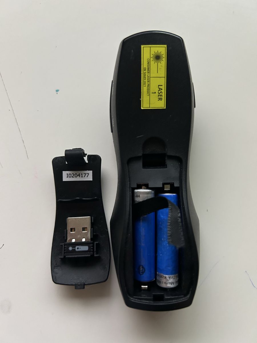 Hama Telecomandi: Hama Laserpointer für Präsentationen – Usato da Frauenfeld venduto da dav_2xgj 2
