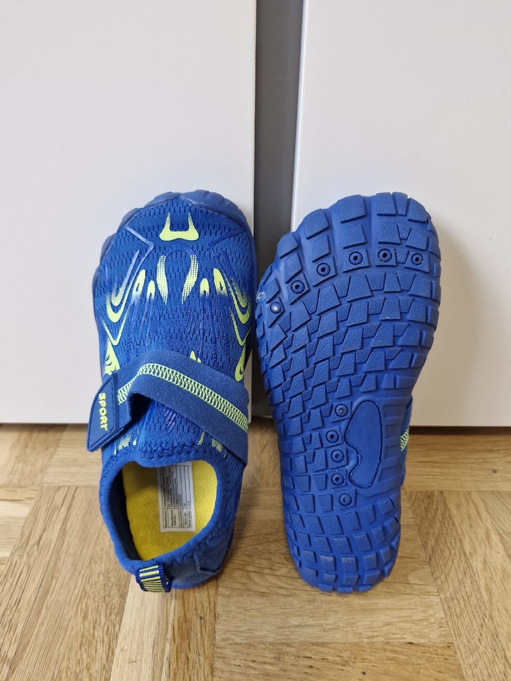 Schuhe für Jungen: Badeschuhe Grösse 32  – Gebraucht aus ebmatingen von wady25x26x 2