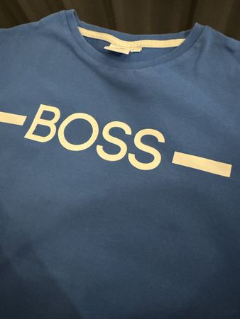 BOSS T-Shirt Jungen Gr. 12-XS Blau Top Zustand