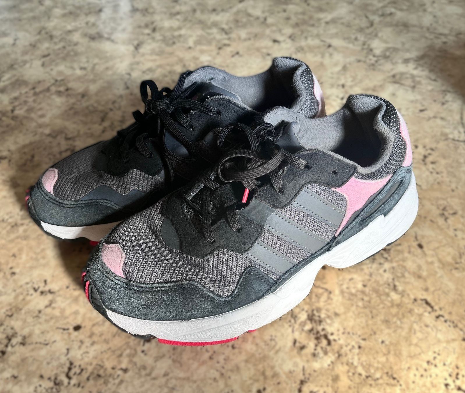 Adidas Scarpe da uomo: Adidas Turnschuhe grau rosa Grösse 6 – Usato da Laufen venduto da eichhorn15
