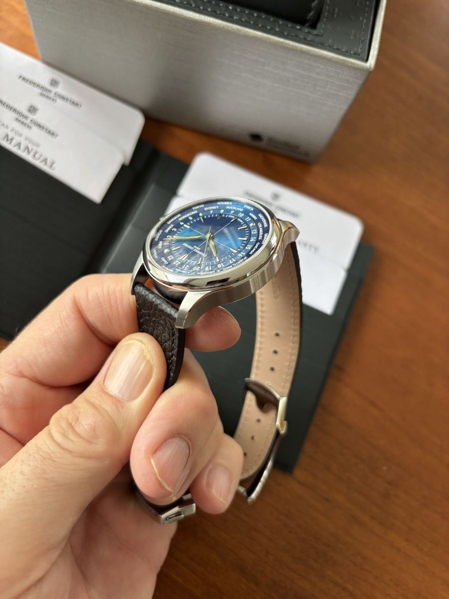 Frederique Constant Uhren: Frederique Constant Worldtimer Ltd edition "Watch Angels" – Neu (gemäss Beschreibung) aus Grand-Lancy von vd70000 3