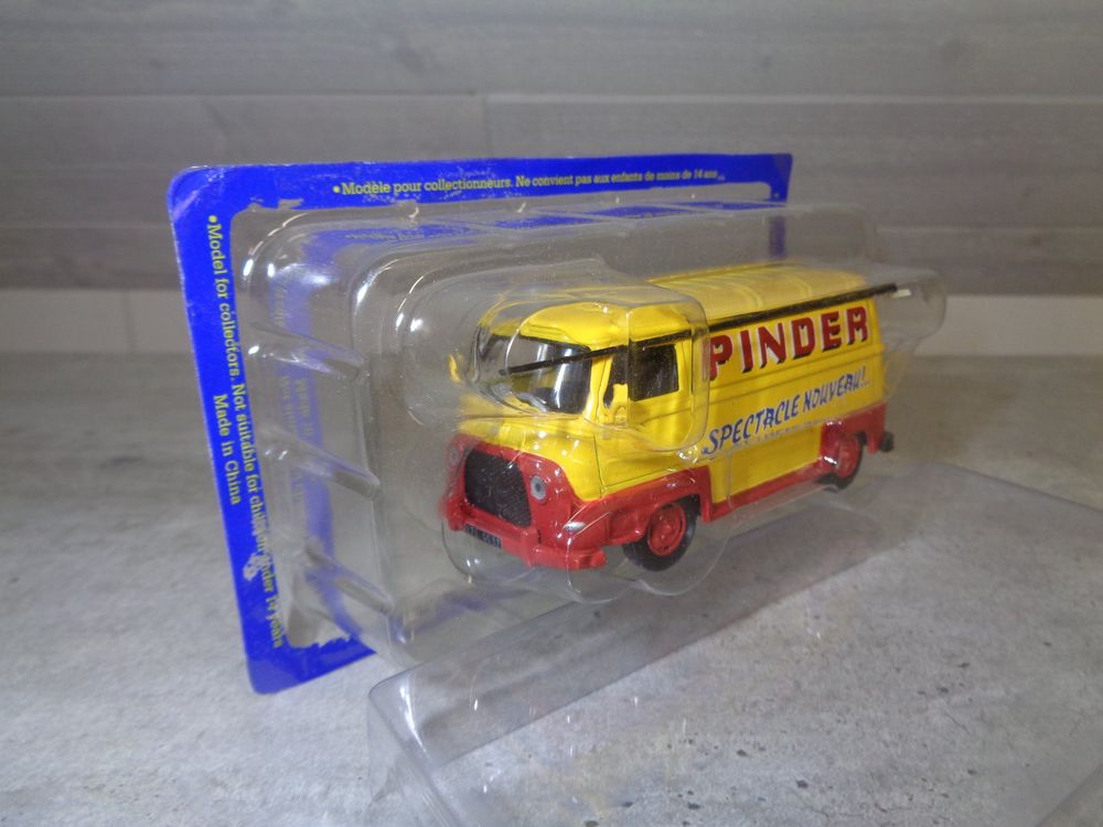 Camion Renault 1000 Kg Cirque Pinder - Modèle Réduit Altaya 1/43 Neuf Sous Blister Avec Fascicule
