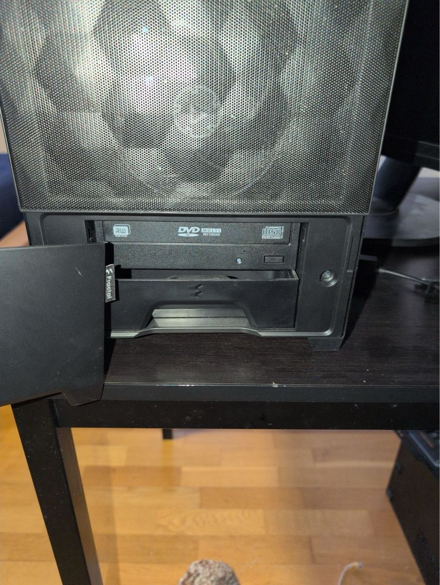 Amd PC: Gaming und Multimedia PC – Usato da Lömmenschwil venduto da chrisi12 2
