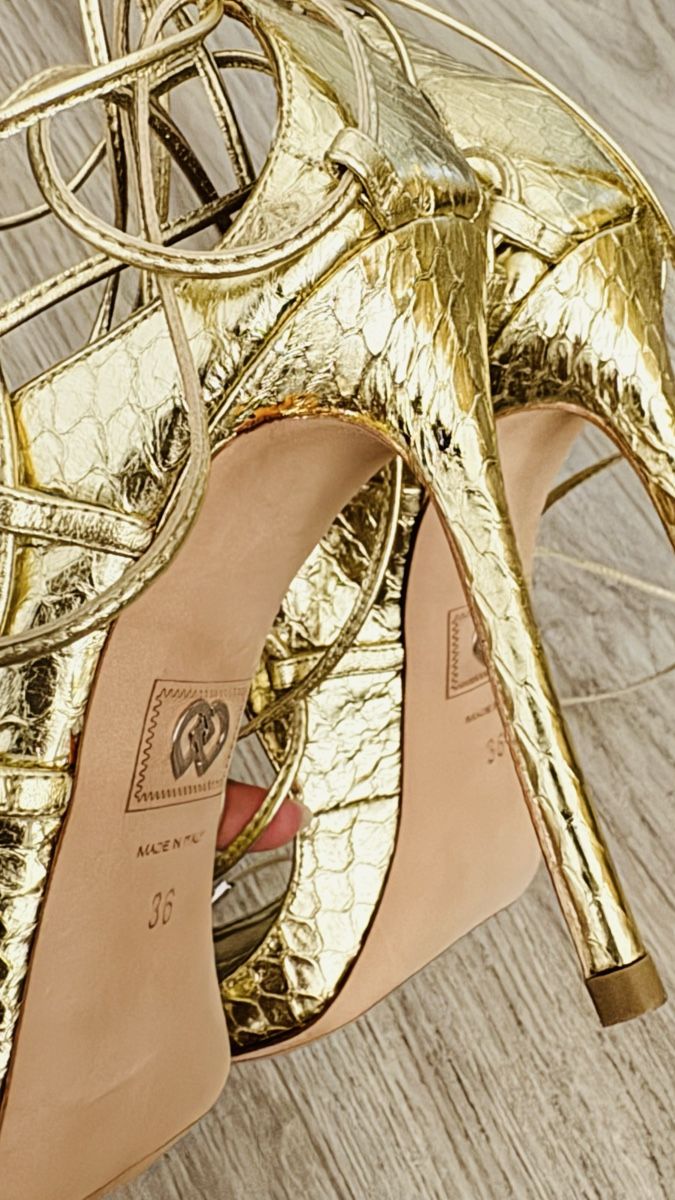 Dsquared2 Damenschuhe: Dsquared2 heels  – Gebraucht aus Mörigen von TimelessFinds 4