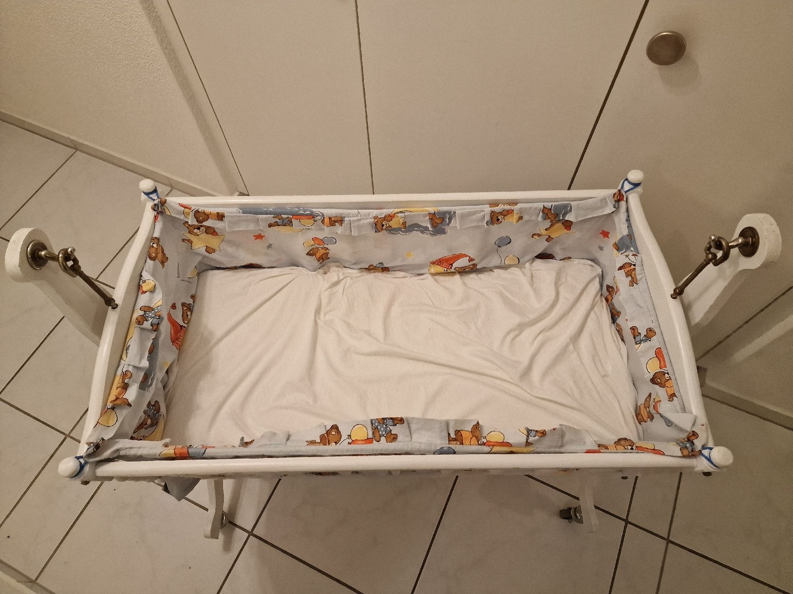 Wiegen & Stubenwagen: Babywiege mit Matratze – Gebraucht aus Beinwil (Freiamt) von LordS.09 2