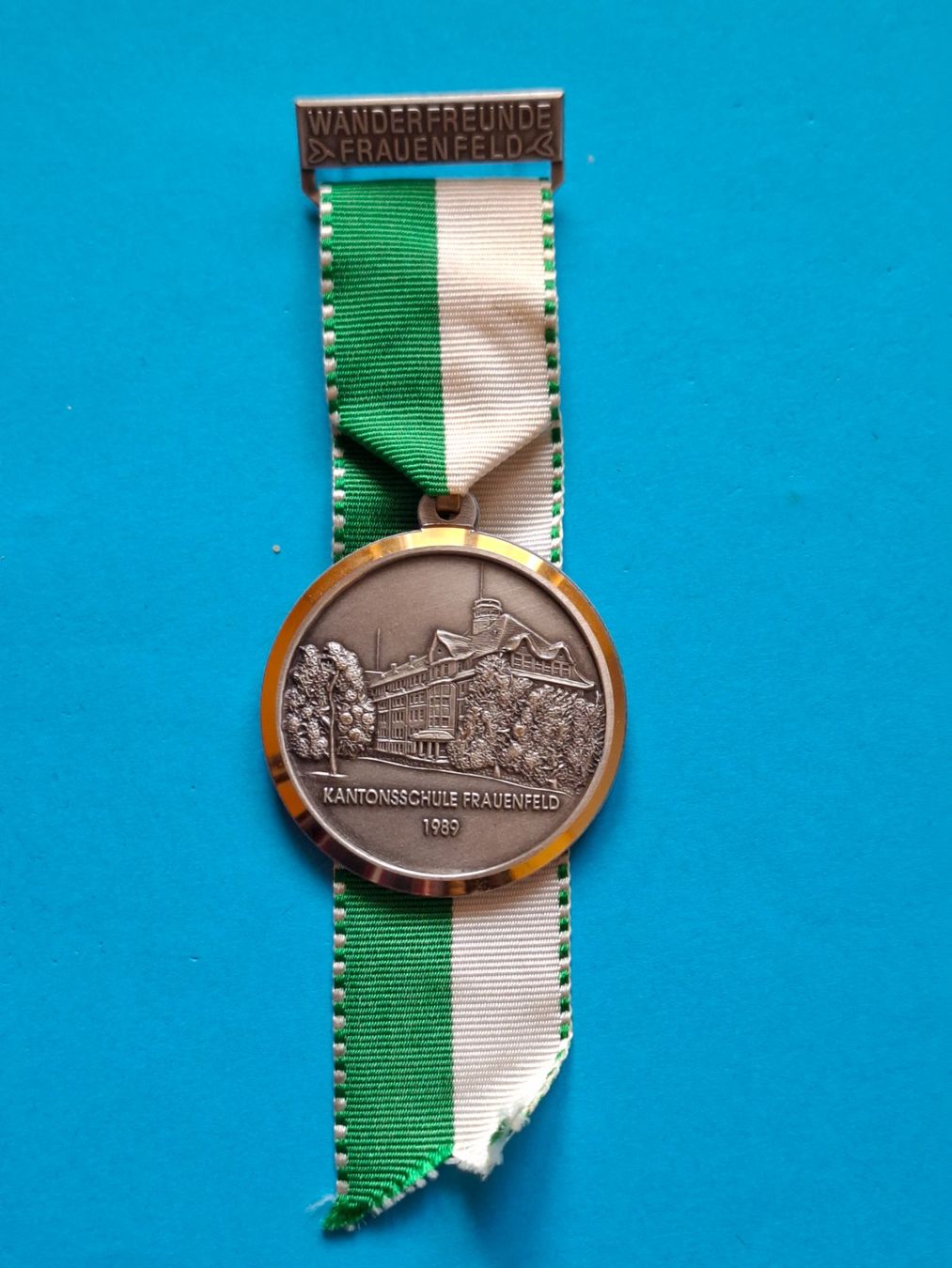 Medaglie: Frauenfeld Kantonsschule 1989 (A136) – Usato da Schwanden GL venduto da Suvorov 2