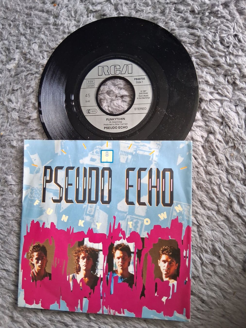 Dischi in vinile: PSEUDO ECHO     FUNKY TOWN      7NER SINGLE – Usato da Wetzikon ZH venduto da Ramones01