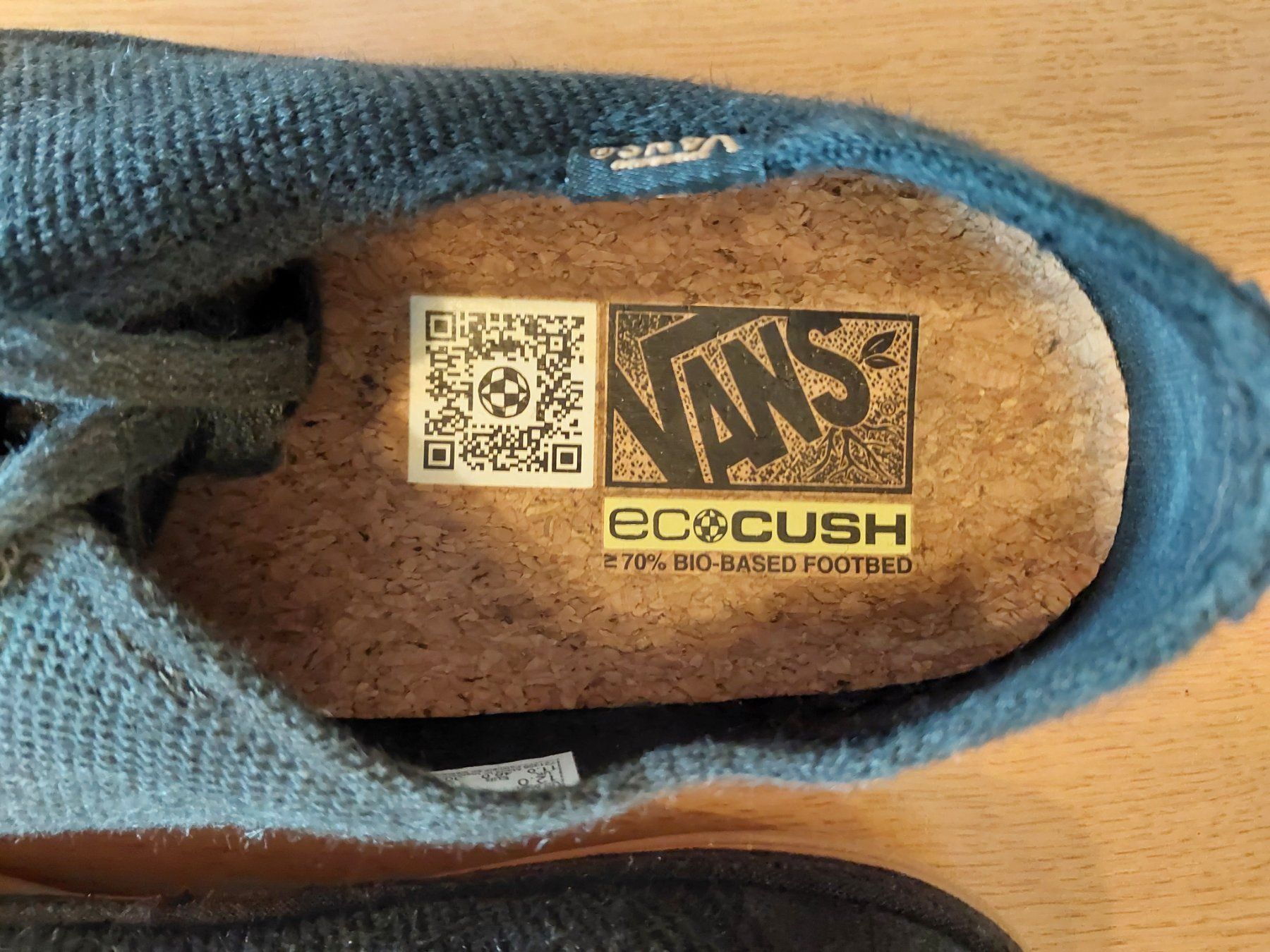 Vans Scarpe da uomo: Vans Circle Vee Knit Sneaker – Usato da Zäziwil venduto da Lesny3 2