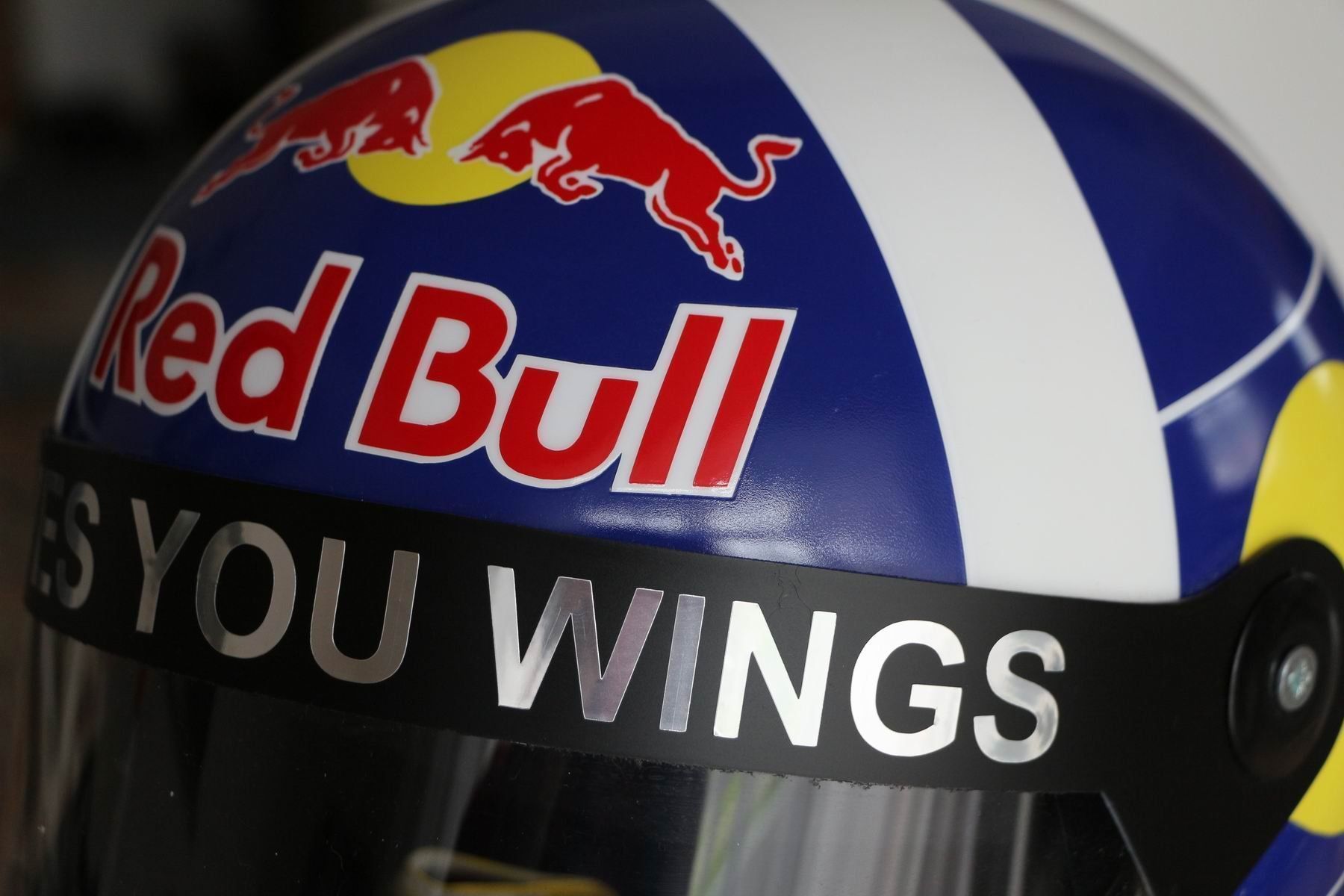 Caschi & visiere: David Coulthard Red Bull Helm – Nuovo (secondo la descrizione) da Mörschwil venduto da Ferrari-V8 2