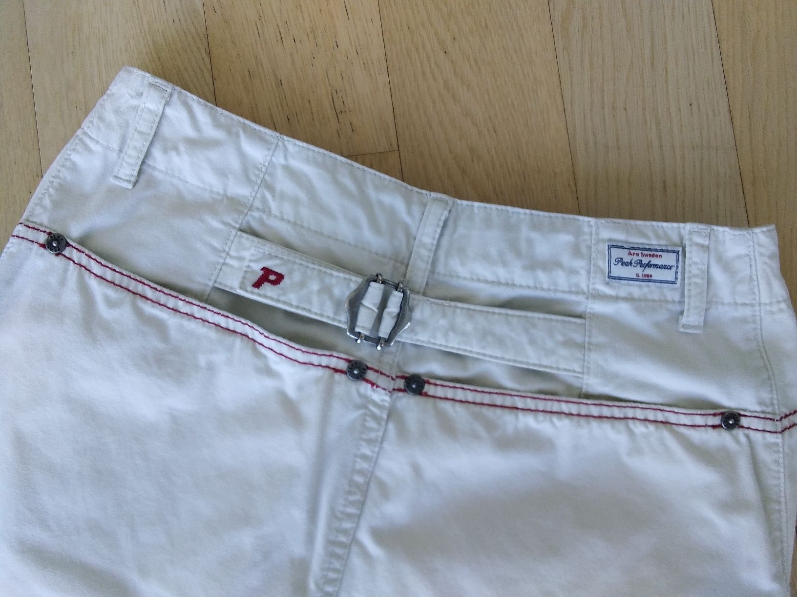 Peak Performance Gonne: Peak Performance Jupe Ecru Size XXS – Usato da Buchrain venduto da QueenyHE51 4