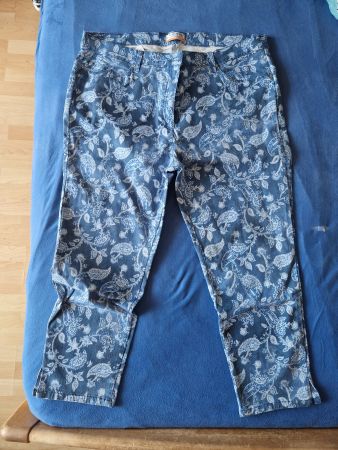 3/4 Jeans gemustert Grösse 46