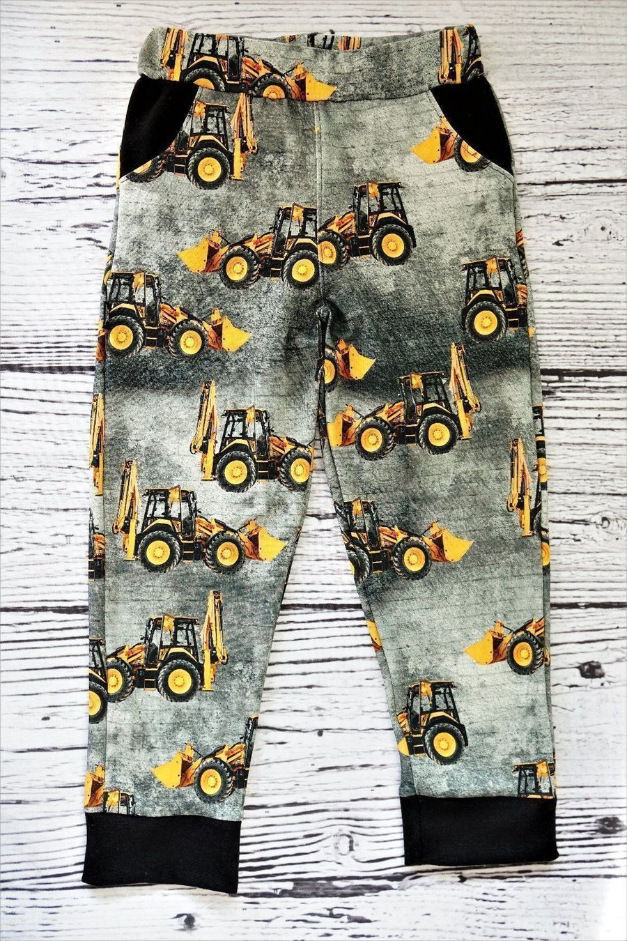 Hosen: Hose mit Bagger  Gr.110/116 - NEU – Neu und originalverpackt aus Zürich von sambaum 2