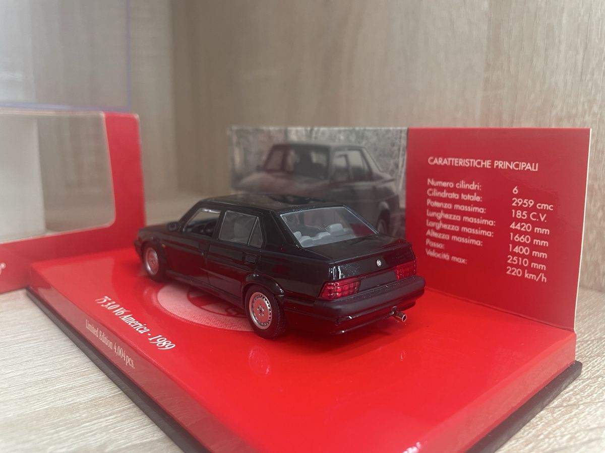 Alfa Romeo Modellini d'auto: Alfa 75 America 1/43 – Nuovo e nell'imballaggio originale da Paradiso venduto da jovica1987 2