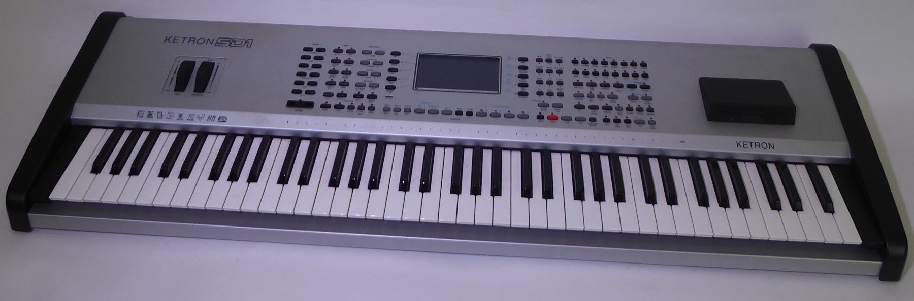 Ketron Musikinstrumente: Ketron SD1 Keyboard in Hardcase – Gebraucht aus Bern von blaukreuz-brocki_BE 4
