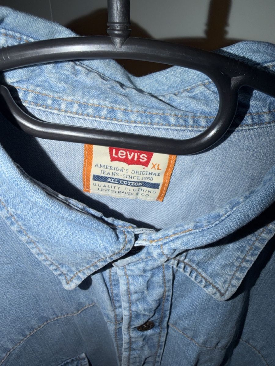 Levi's Chemises: Levi’s camicia jeans  – D'occasion à Sementina par bru_vpp5 1