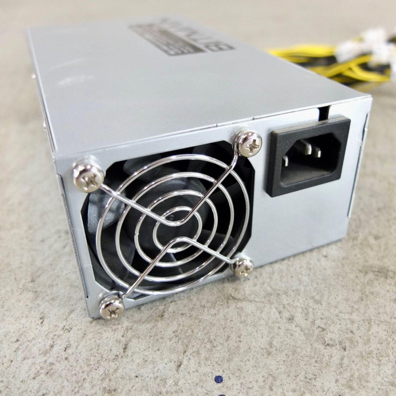 Bitmain Coin Miner: Bitmain APW7-12-1800-A3 Netzteil – Usato da Basel venduto da Brocki-auf-dem-Wolf 3