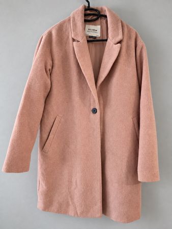 Manteau femme Pull&Bear rose en bon état taille XS