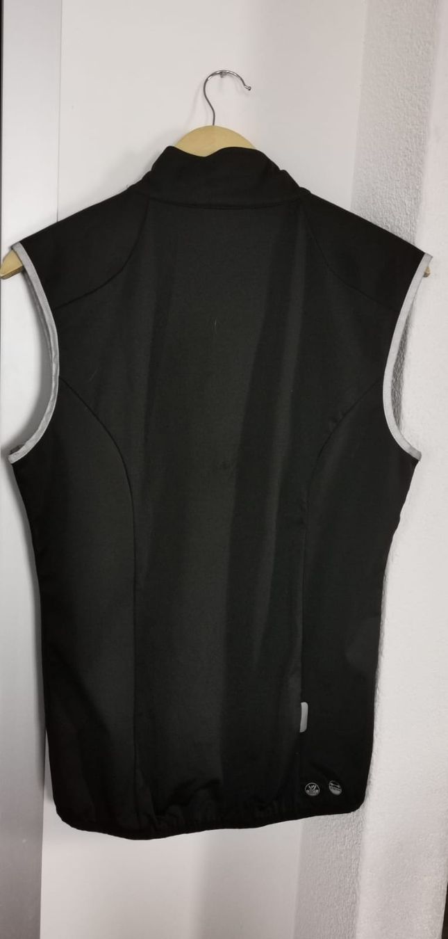 Gilets & Westen: Weste, Gilet Li-ning, Grösse 48 S – Gebraucht aus Uetendorf von Heyhey3661 1