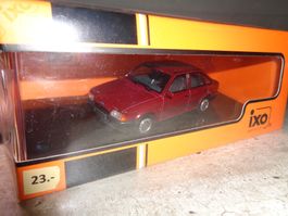 Ixo 1:43 Ford Escort MK IV 1988