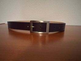 Leder Gürtel von Globus (dunkel violett) 90er