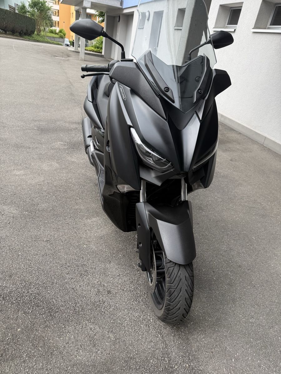 Yamaha Scooter: Yamaha X–Max 300 Iron Max – Usato da Rotkreuz venduto da 74max 1
