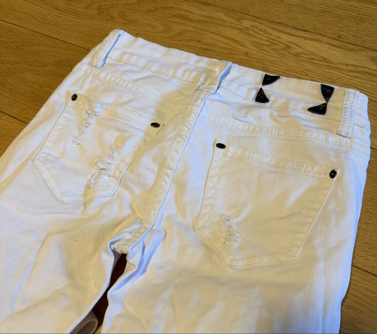 Morgan Jeans: Jeans Morgan taille 32-34 – Nuovo (secondo la descrizione) da Thonex venduto da TropicalPlantsCorner 3