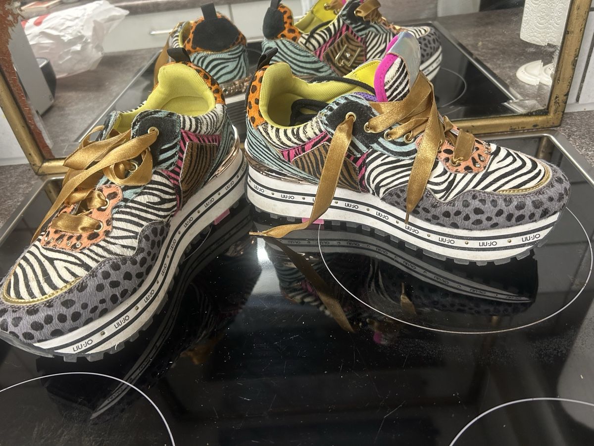 Scarpe da donna: LIU.JO – Usato da Luzern venduto da lit_xs5v 1