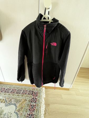 The North Face Fleece Jacke, Schwarz/Pink, Grösse M!