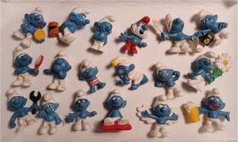 18x Schlümpfe Schtroumpfs PEYO -S09