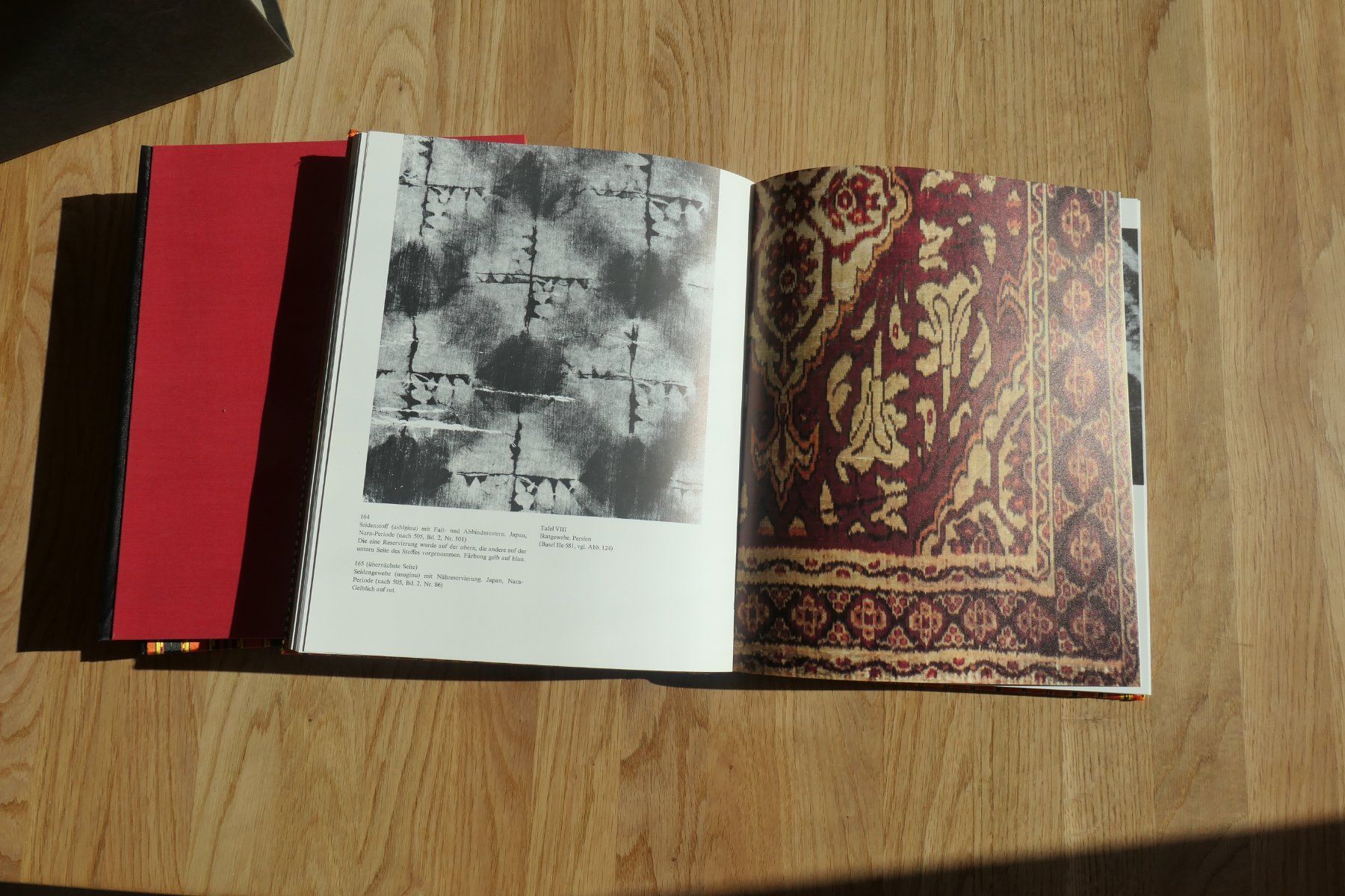 Livres: Buch Ikat Batik Plangi – D'occasion à Bern par Sabata1 1