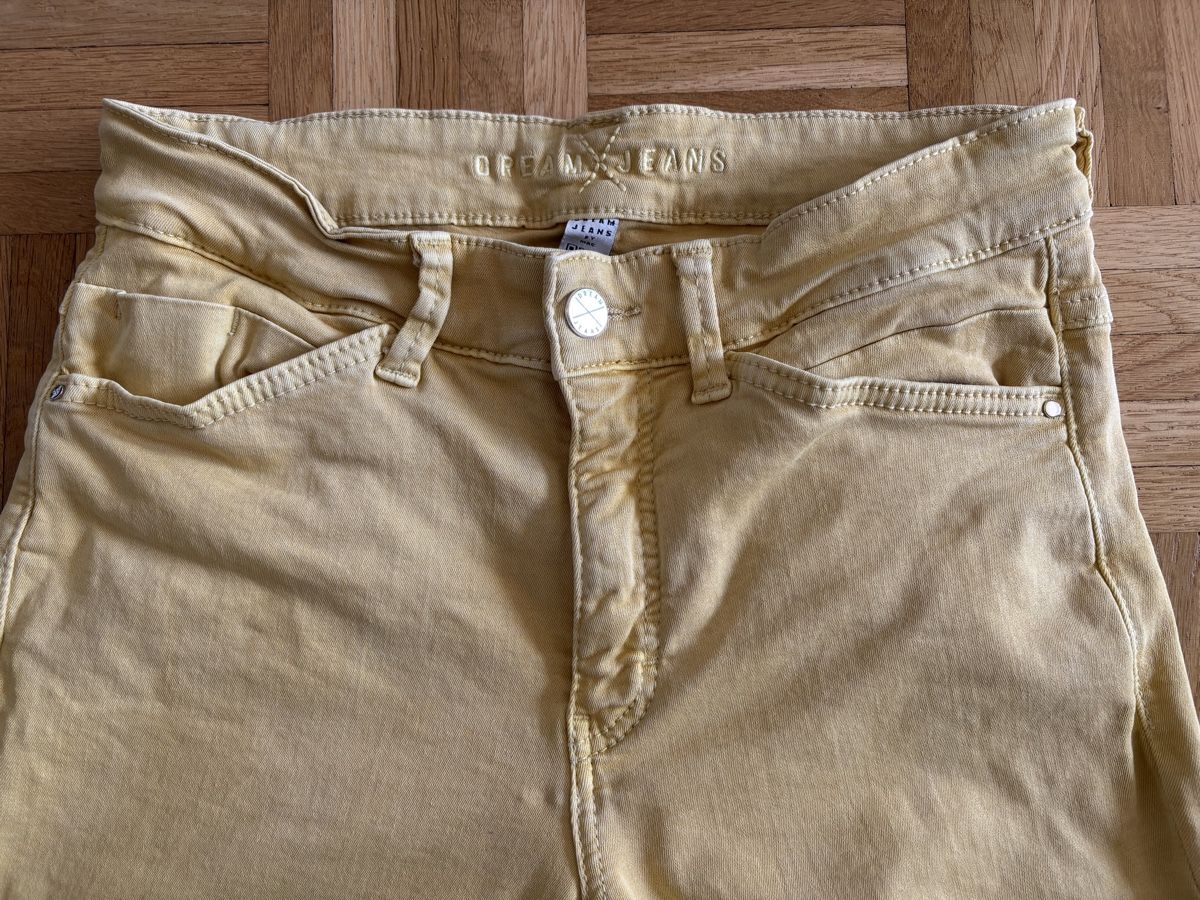 Jeans: Sommerliche 7/8-Jeans mit Stretch, Gr. 36 – Usato da Wettingen venduto da _Nordliechtli_ 1