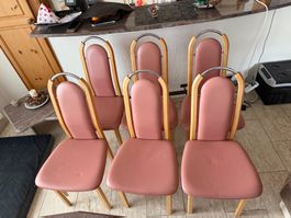 6 Stühle mit Leder in Altrosa, Buche hell, guter Zustand