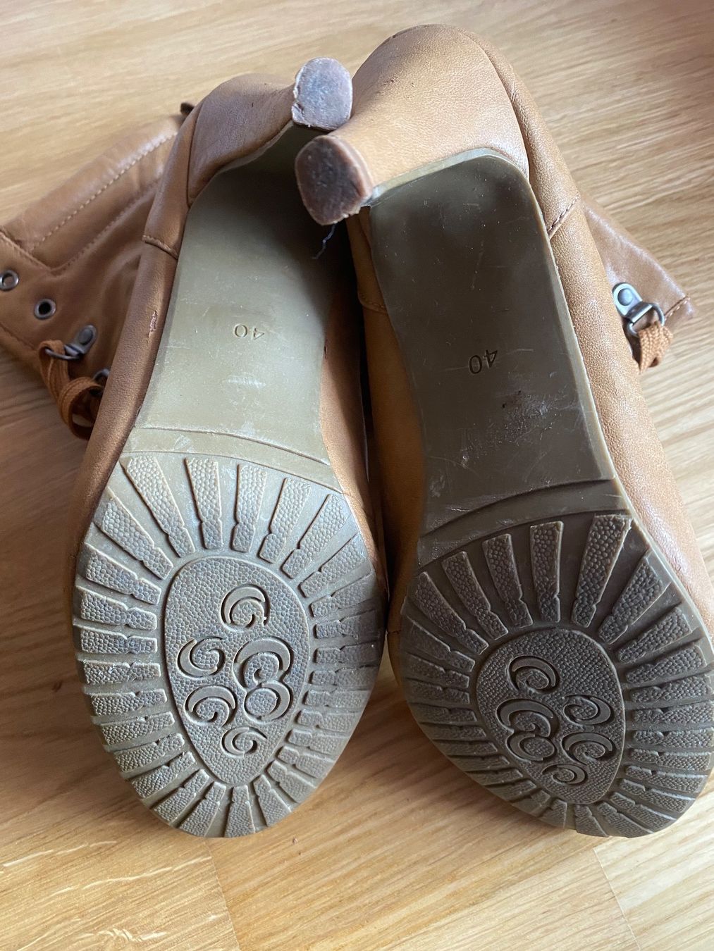 Scarpe da donna: SALE HEUTE Stiefeletten Gr. 40 – Usato da Herisau venduto da Seyashop1 3