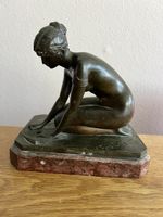Interessant Bronze Sign Ferd. Lepcke Nacktbild einer liegend