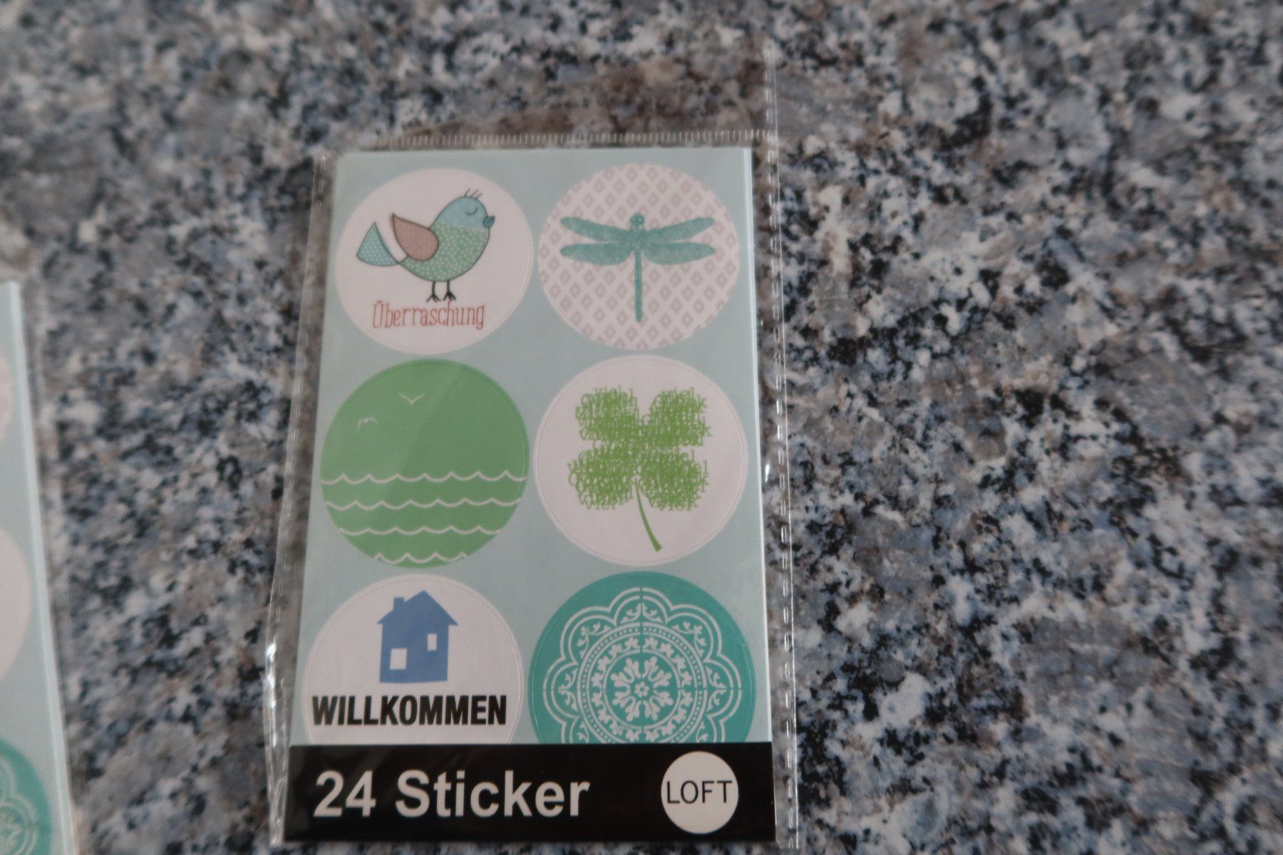 Aufkleber: Sticker – Neu und originalverpackt aus Täuffelen von Cindybussy