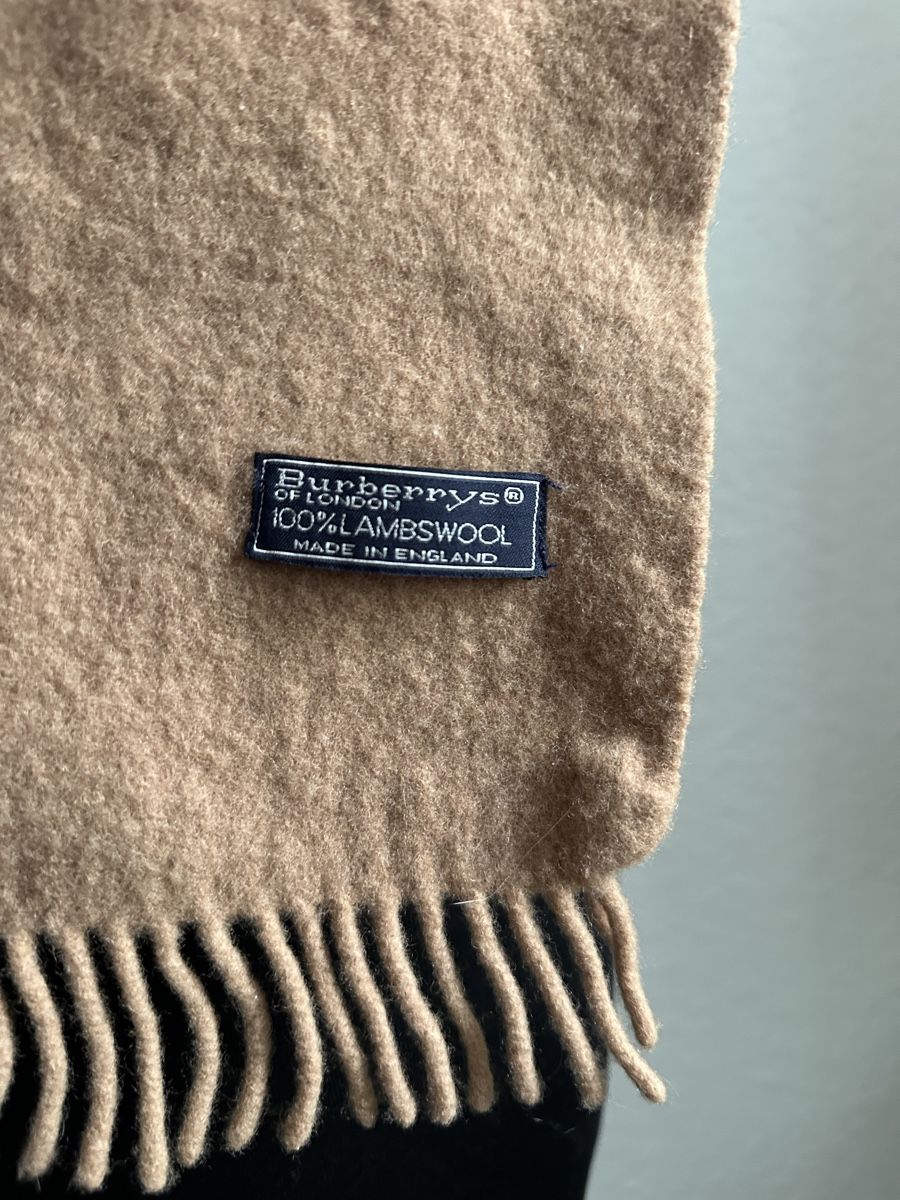 Burberry Foulard & Sciarpe: Vintage Burberry Schal – Nuovo (secondo la descrizione) da Luzern venduto da muh_22qq 2