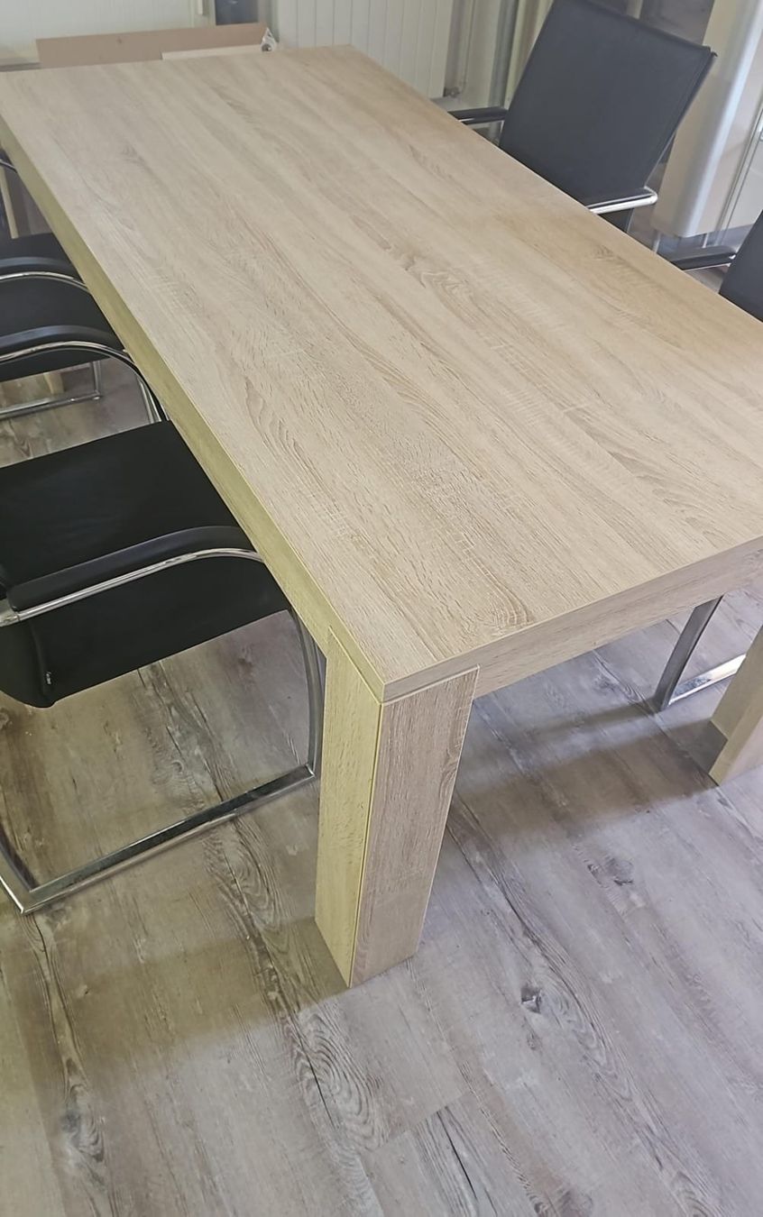 Tables: Moderner Esstisch / Bürotisch – D'occasion à Walchwil par phi_wpp6 2