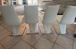 6 Freischwinger Stühle weiss Metallgestell gebraucht