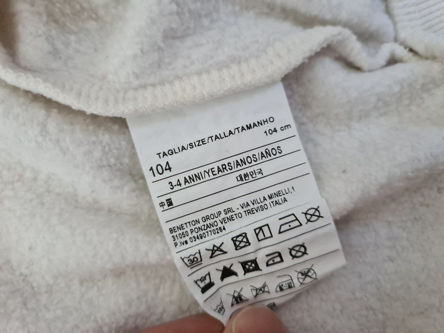 Benetton Maglioni & Felpe: Sweat à capuche Benetton Taille 104 – Usato da Carouge GE venduto da Gasco 1