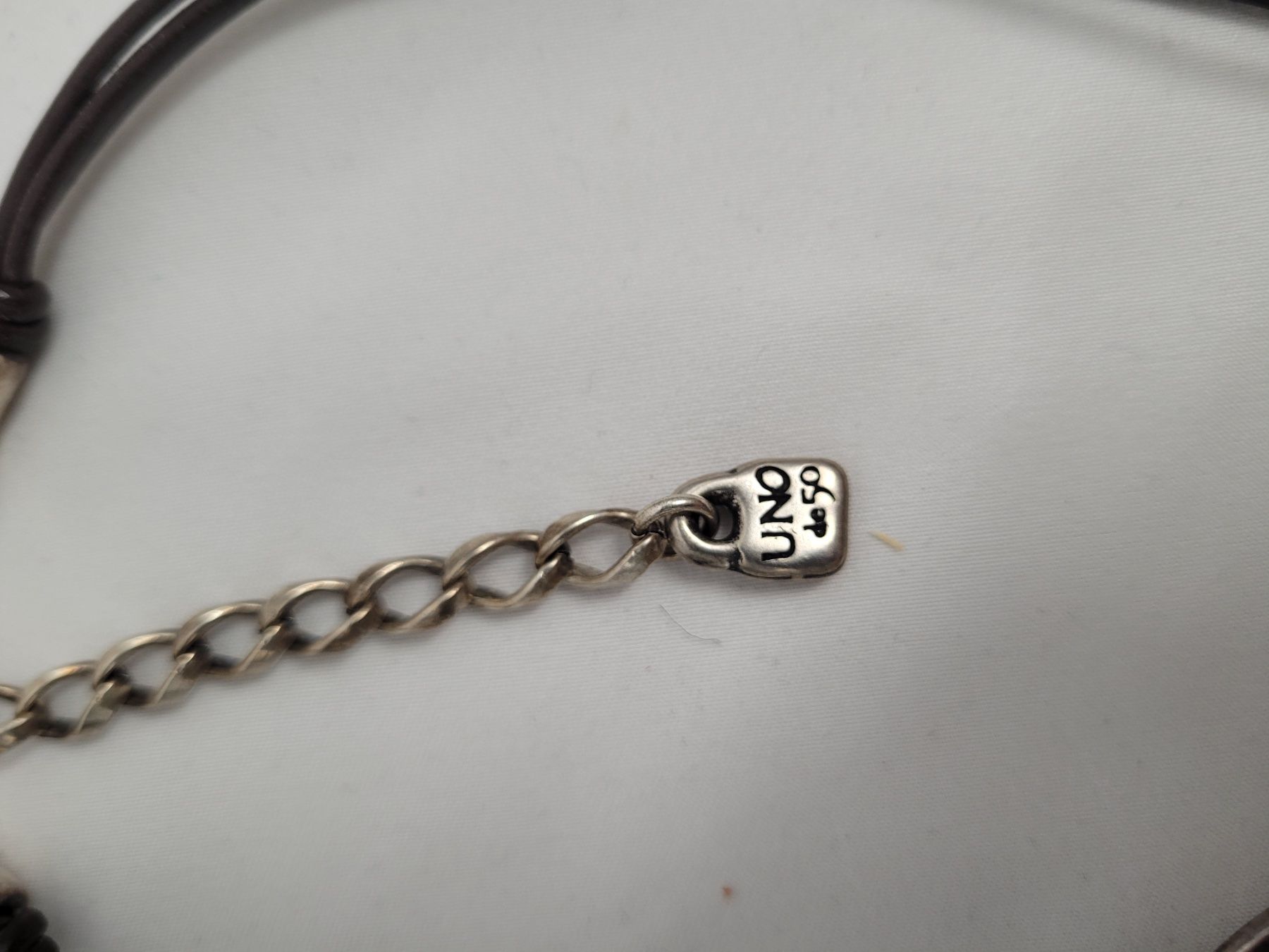 Catenine: UNO DE 50  collier plume argenté – Usato da Lausanne venduto da PlusValue_Lausanne