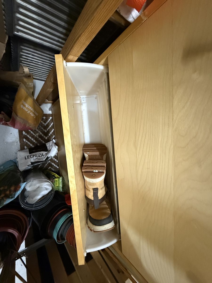Ikea Schränke: Schuhschrank Ikea – Gebraucht aus Winterthur von JuHoCh 1