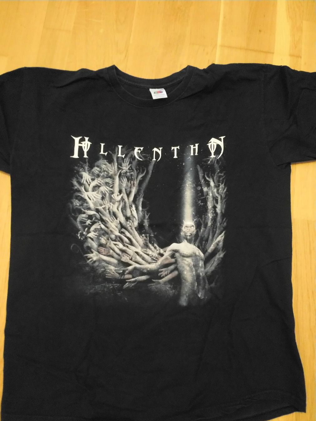 T-shirt: Hollenthon T-Shirt – Usato da Basel venduto da sim_qd8z
