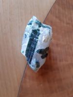 Quarz mit Turmalin